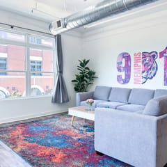 Vibrant Memphis" Loft - Steps from Main St/Museums (Loft 210)