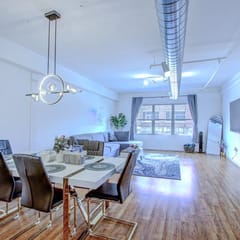 Walkable Downtown Location - Luxe Loft w/ free gated parking (Loft #204)