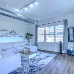 Walkable Downtown Location - Luxe Loft w/ free gated parking (Loft #205)