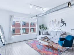 Elvis - The Legend" Loft - Steps from Downtown Attractions (Loft 308)