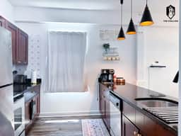 Vibrant Memphis" Loft - Steps from Main St/Museums (Loft 210)