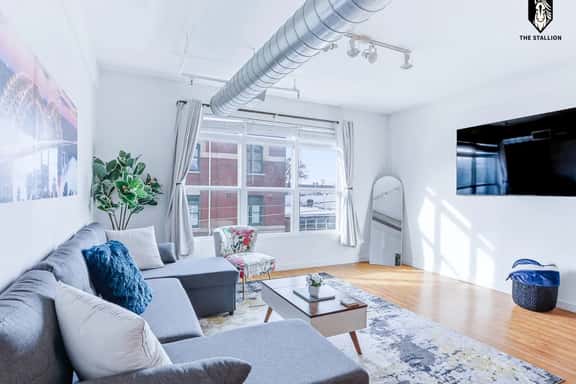 Discover Memphis" Loft - Steps from Downtown Attractions (Loft#307) - Image 1