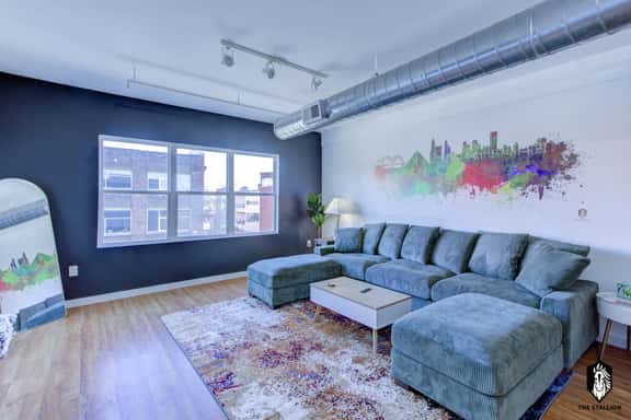 Tribute to Elvis" Loft - Steps from Downtown Attractions (Loft#304) - Image 1
