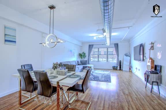 Walkable Downtown Location - Luxe Loft w/ free gated parking (Loft #204) - Image 1