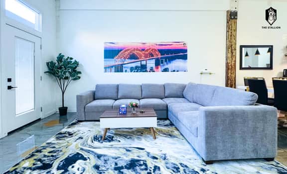 Luxury Spacious 2BD with Patio in the heart of the Downtown (Loft#103)
