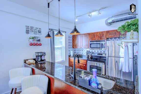 Walkable Downtown Location - Luxe Loft w/ free gated parking (Loft #205)