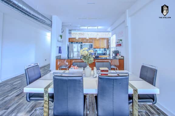 Walkable Downtown Location - Luxe Loft w/ free gated parking (Loft #310)