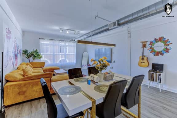 Walkable Downtown Location - Luxe Loft w/ free gated parking (Loft #209)