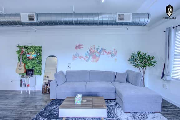 Walkable Downtown Location - Luxe Loft w/ free gated parking (Loft #305) - Image 2