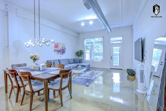 Signature Loft with Private Patio (Loft 101) - Image 1