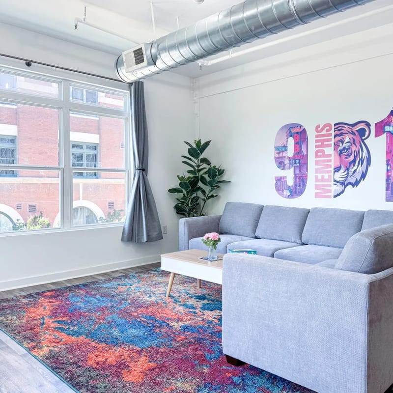 Vibrant Memphis" Loft - Steps from Main St/Museums (Loft 210)